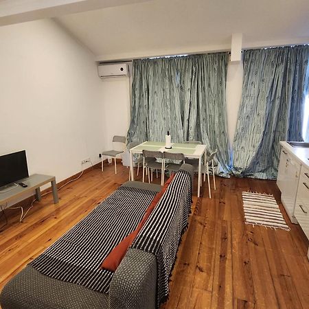 Daora Lisbon Low Cost Hostel מראה חיצוני תמונה