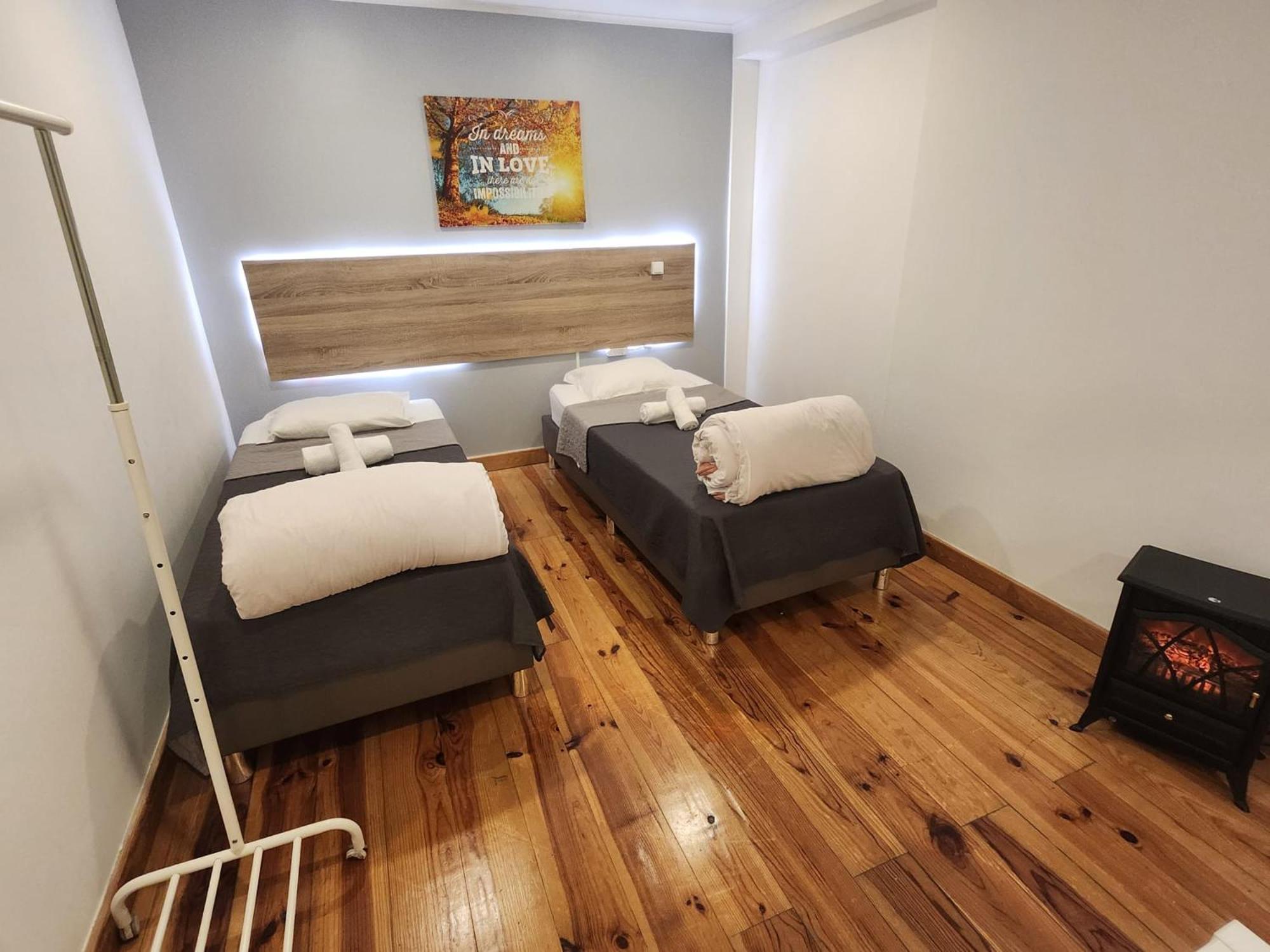 Daora Lisbon Low Cost Hostel מראה חיצוני תמונה