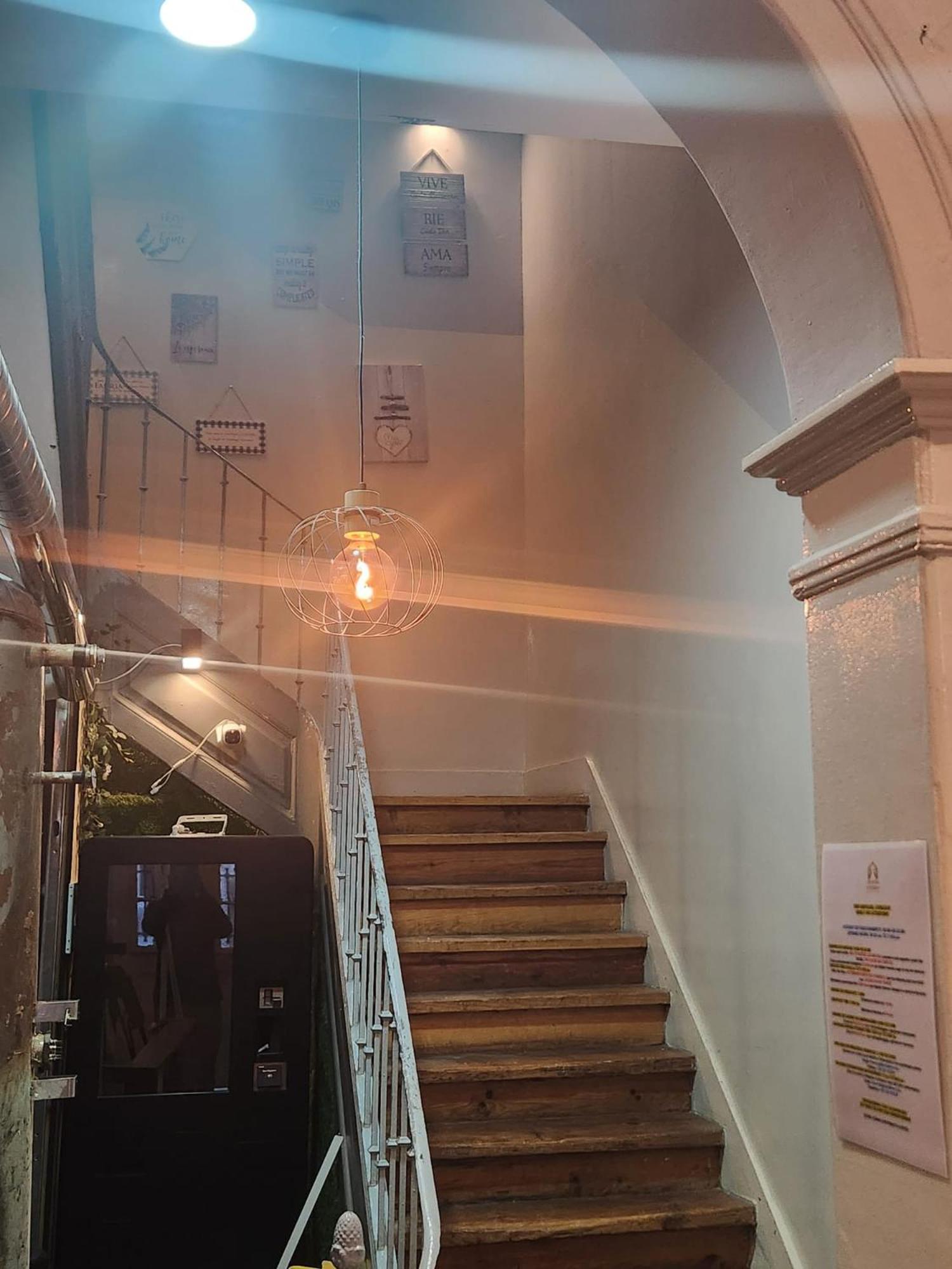 Daora Lisbon Low Cost Hostel מראה חיצוני תמונה