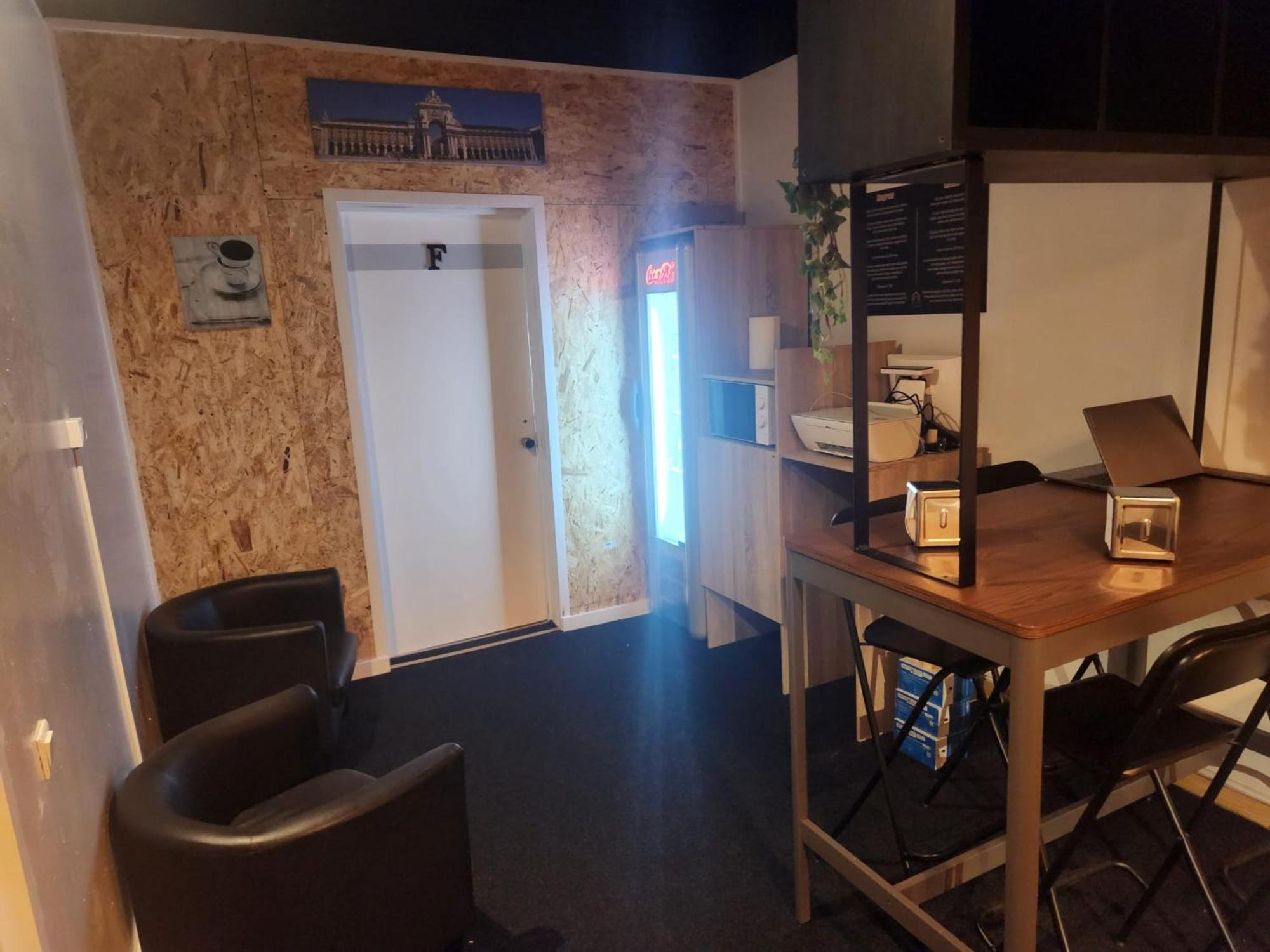 Daora Lisbon Low Cost Hostel מראה חיצוני תמונה